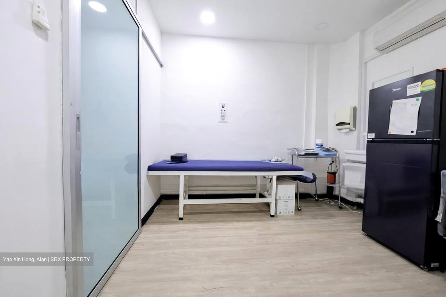 Jurong Gateway Road (D22), Retail #522454781